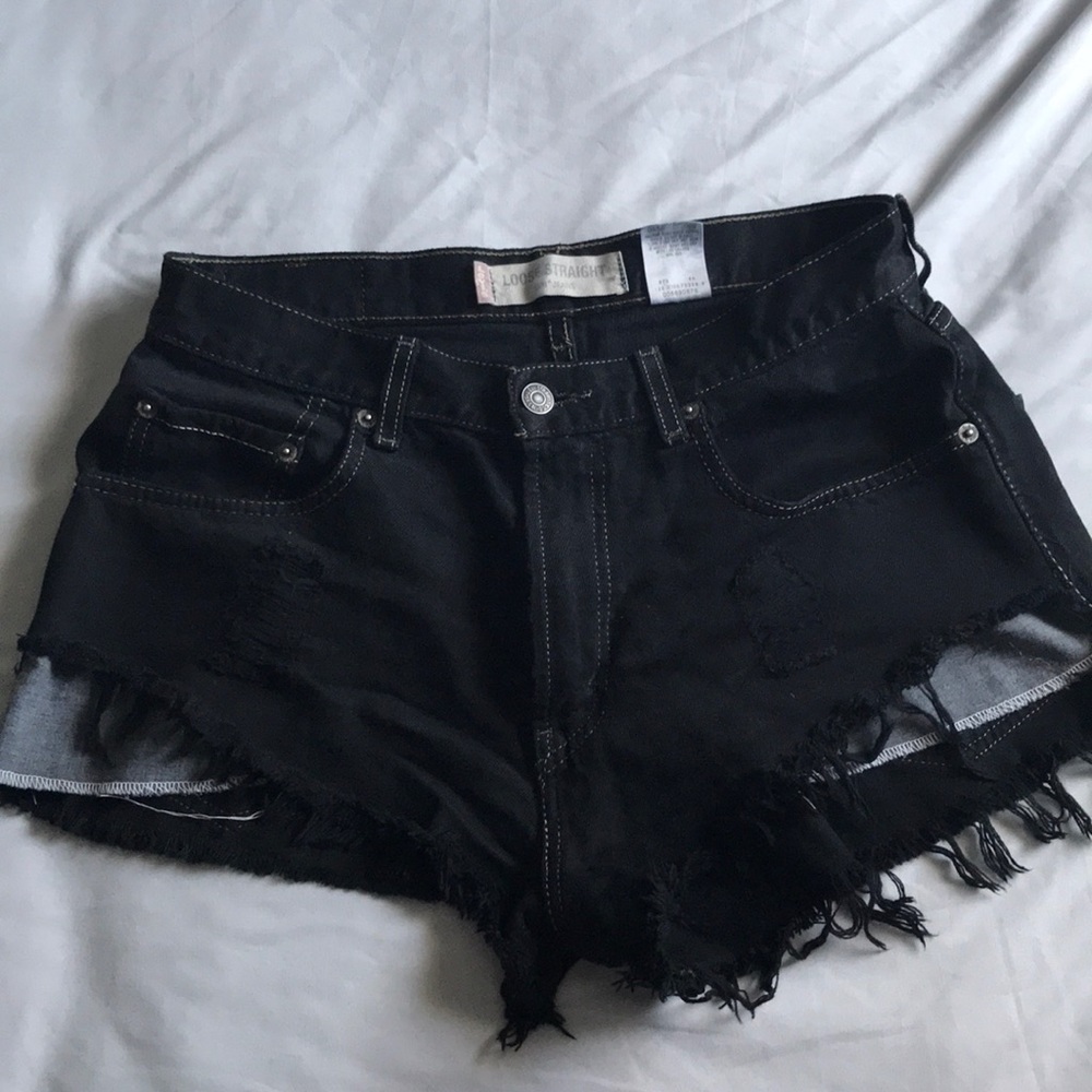 Black levi distressed high waisted jeans